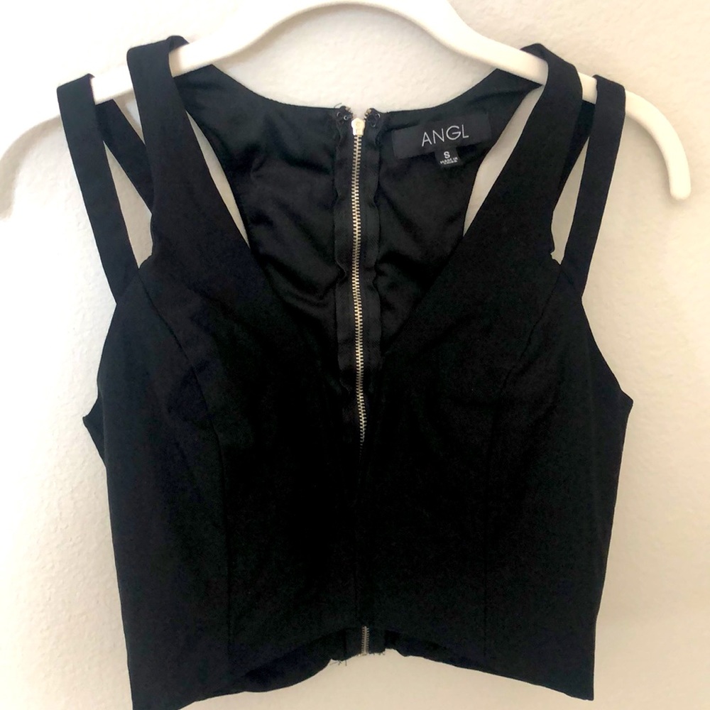 Angl Crop Top - Picture 2 of 7